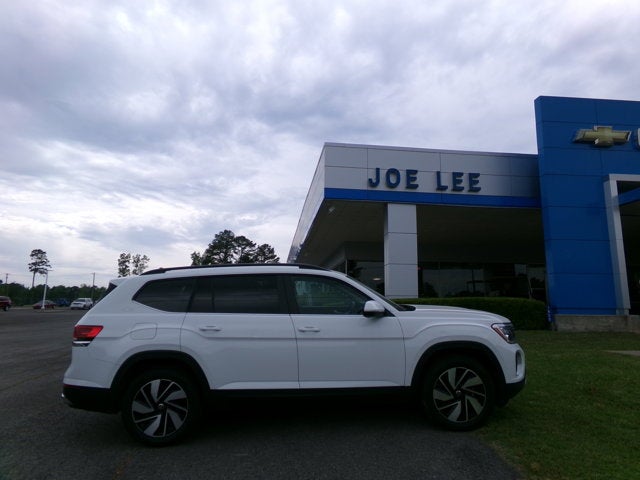 2025 Volkswagen Atlas 2.0T SE w/Technology